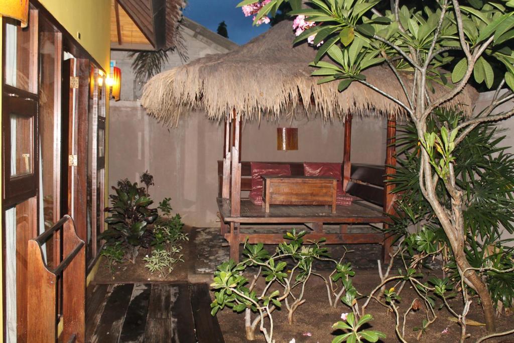 Gili Exotic Villa Гілі-Траванган Екстер'єр фото