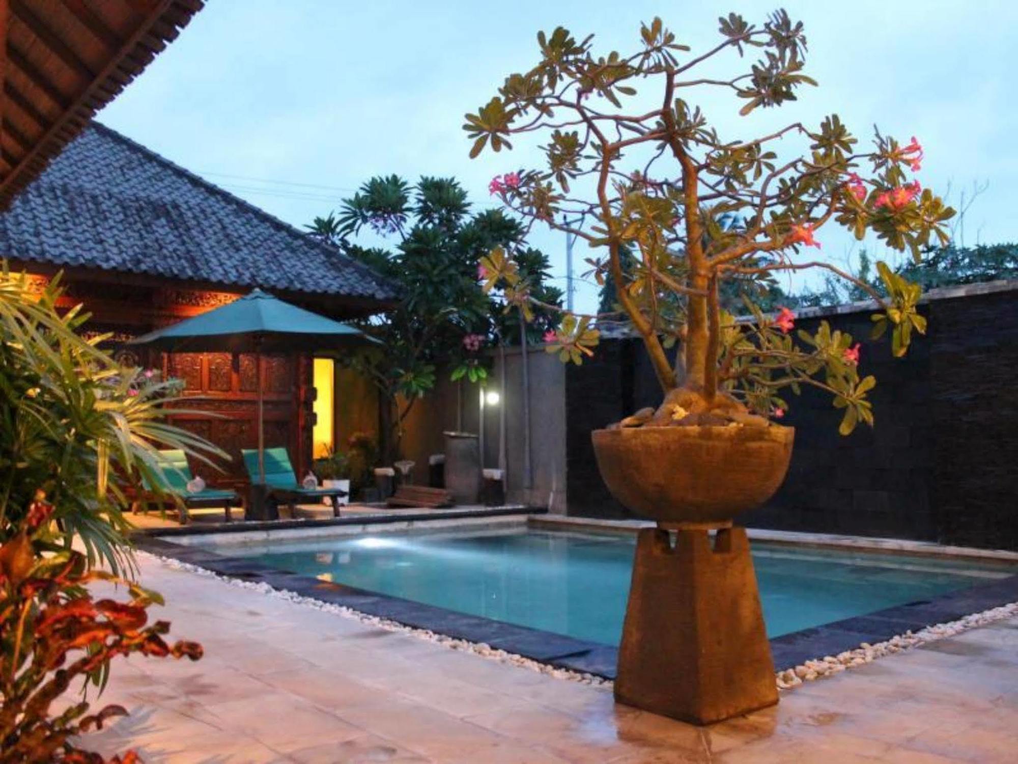 Gili Exotic Villa Гілі-Траванган Екстер'єр фото